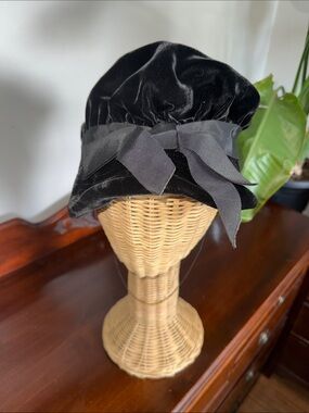 Antique Betmar by Lennox Black Velvet Hat cloche hat with a bow